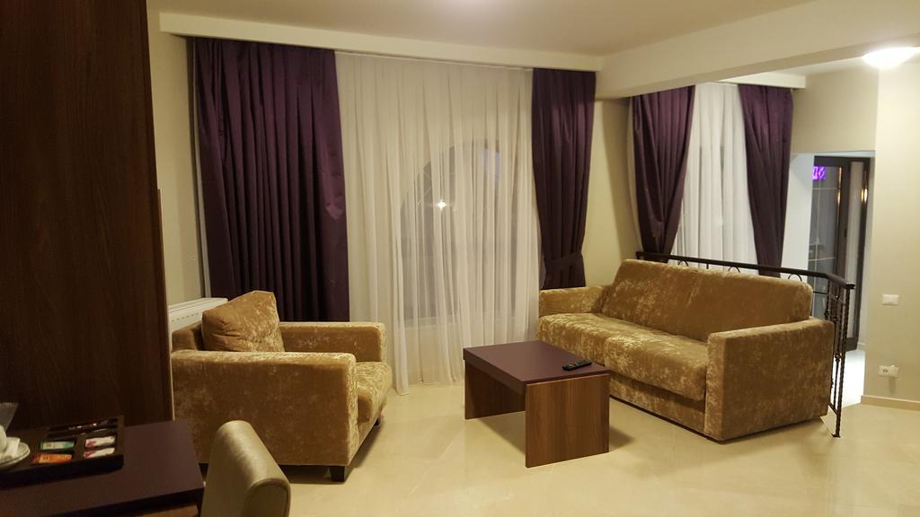 Hotel Miruna - New Belvedere Poiana Brasov Habitación foto